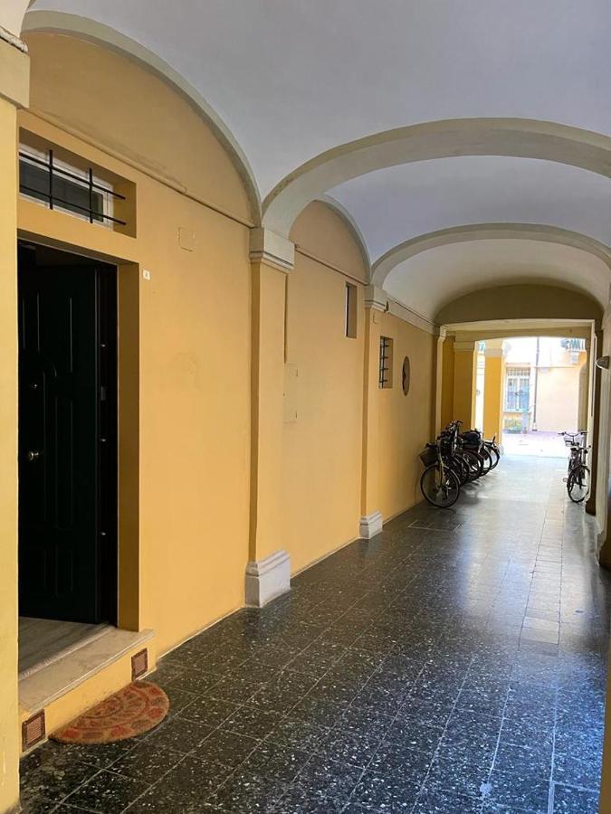 Portici Design Suite - Historical Center Bologna Eksteriør bilde